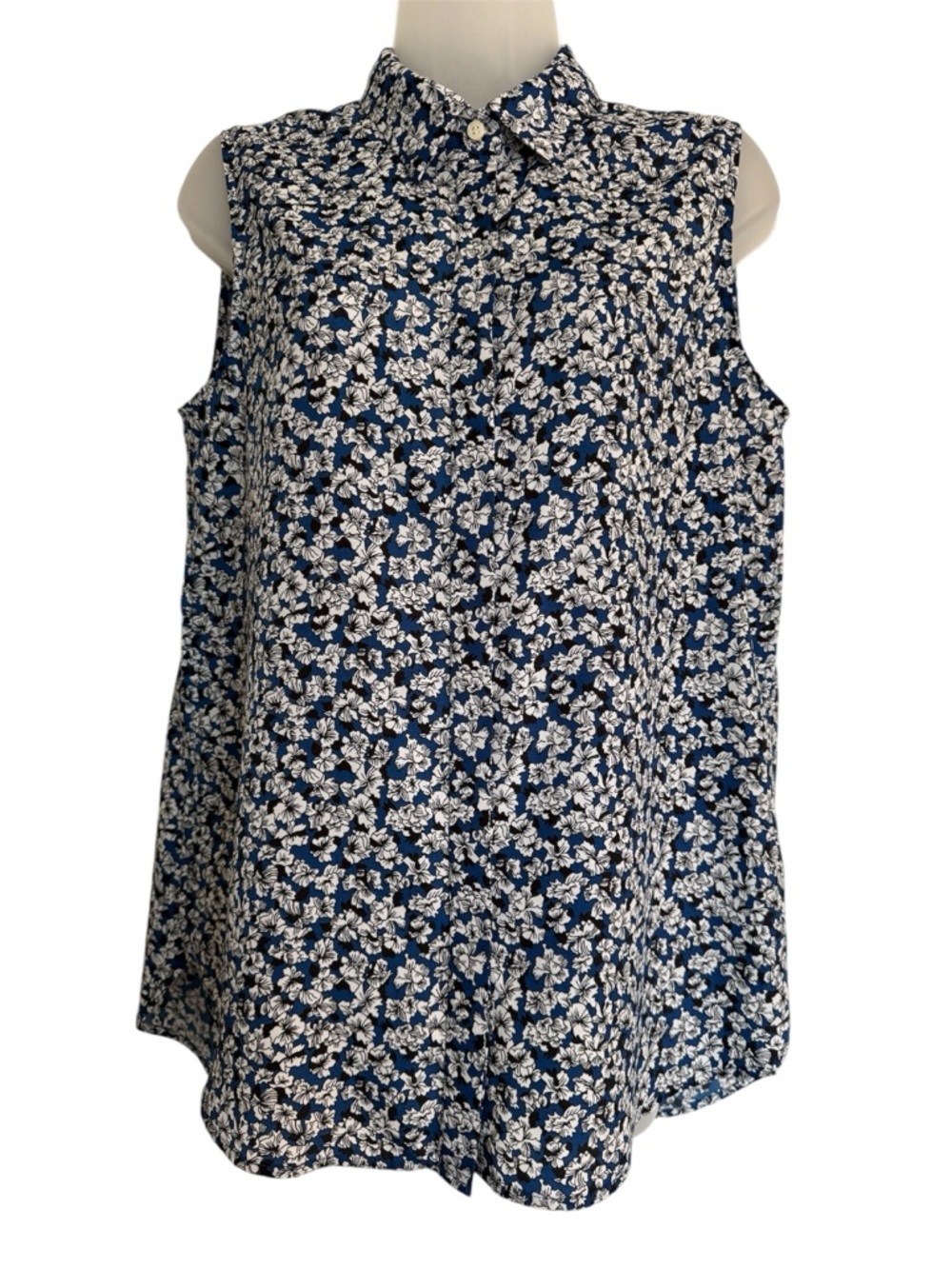 J. Crew Navy and White Sleeveless Floral Button-Down Shirt Size 8